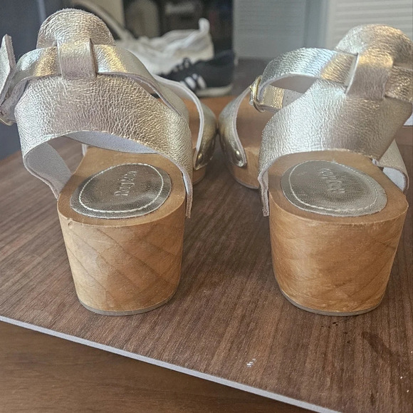 RAG & CO Cara wooden Heeled clogs -Gold Metallic. Size 6 NWOT - Picture 5 of 9
